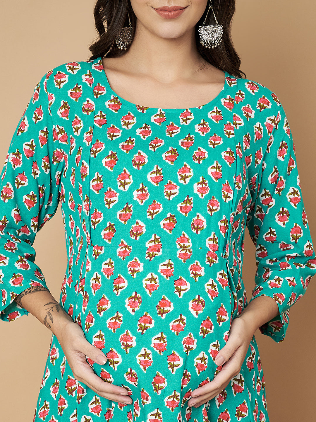 Green Booti Printed Maternity Feeding Gown with Zip