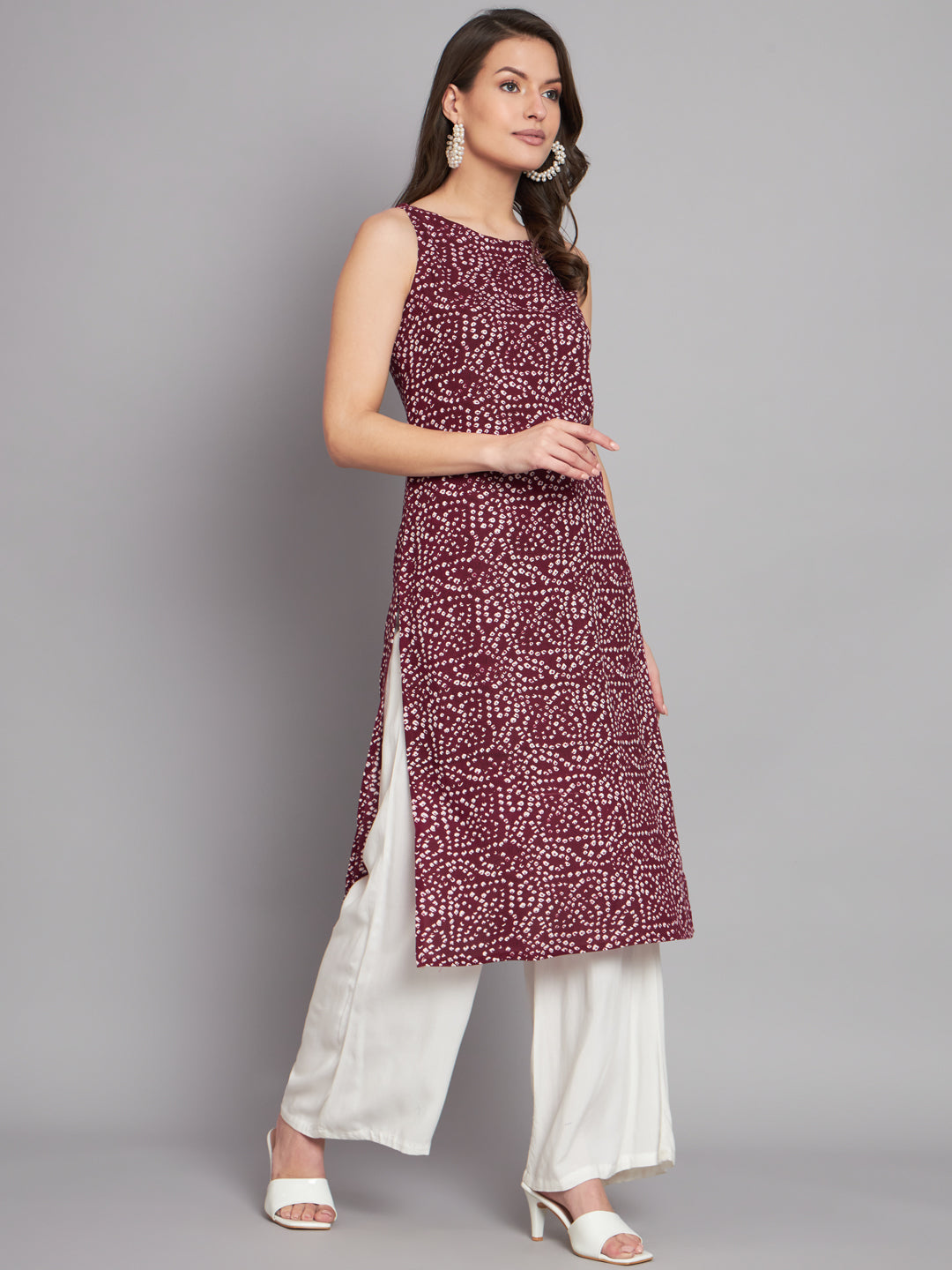 Wine Bandhej Printed Boat Neck Sleeve less kurta