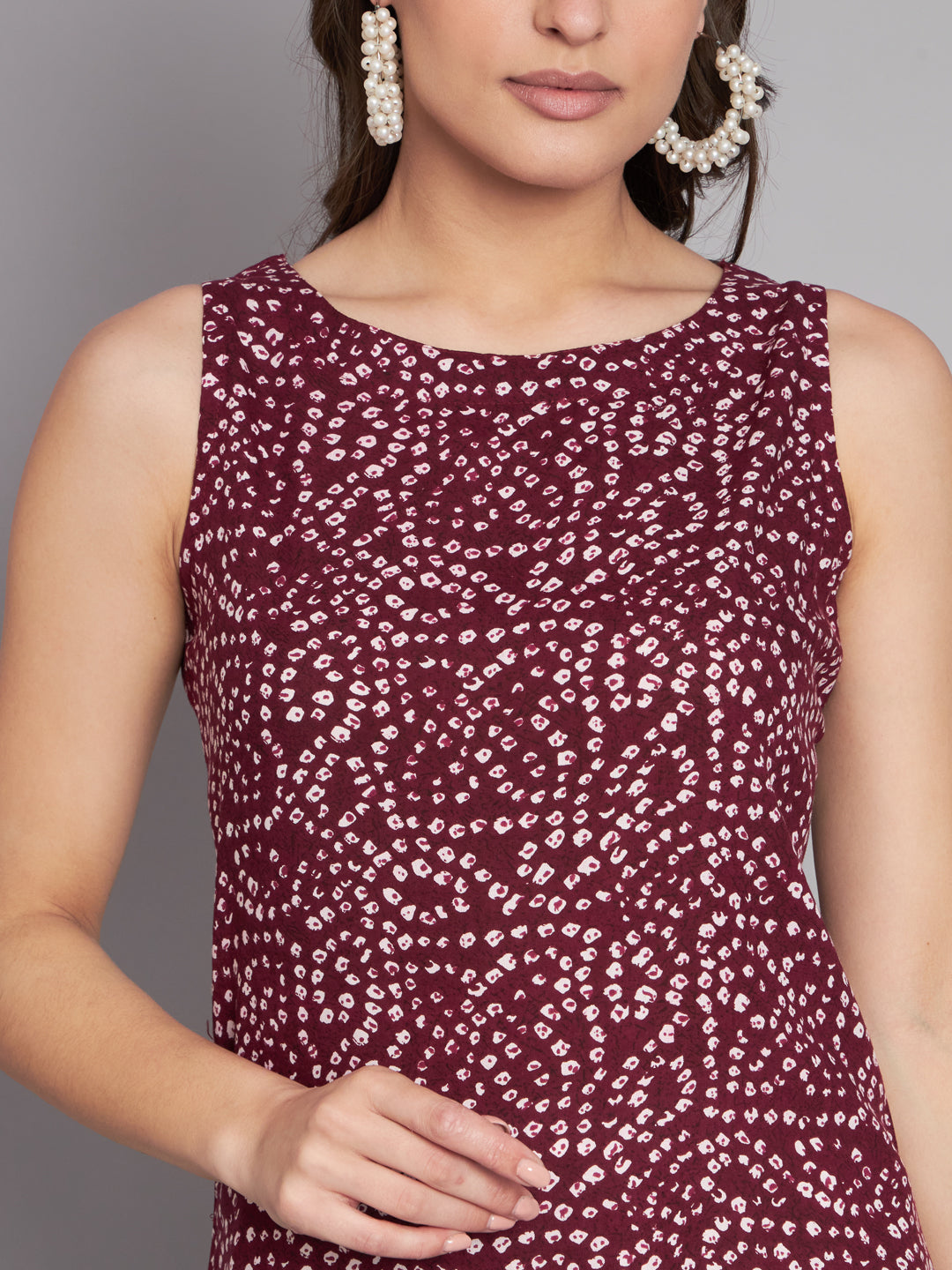 Wine Bandhej Printed Boat Neck Sleeve less kurta