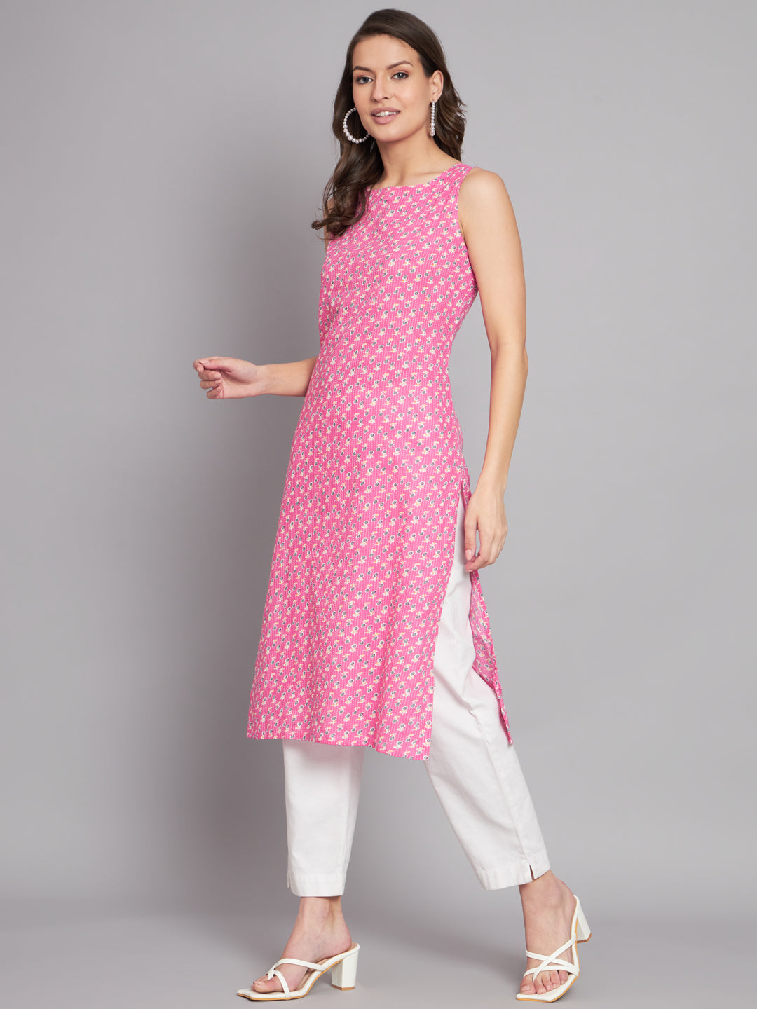 Boat Neck Booti Printed Pink Sleeve less kurta