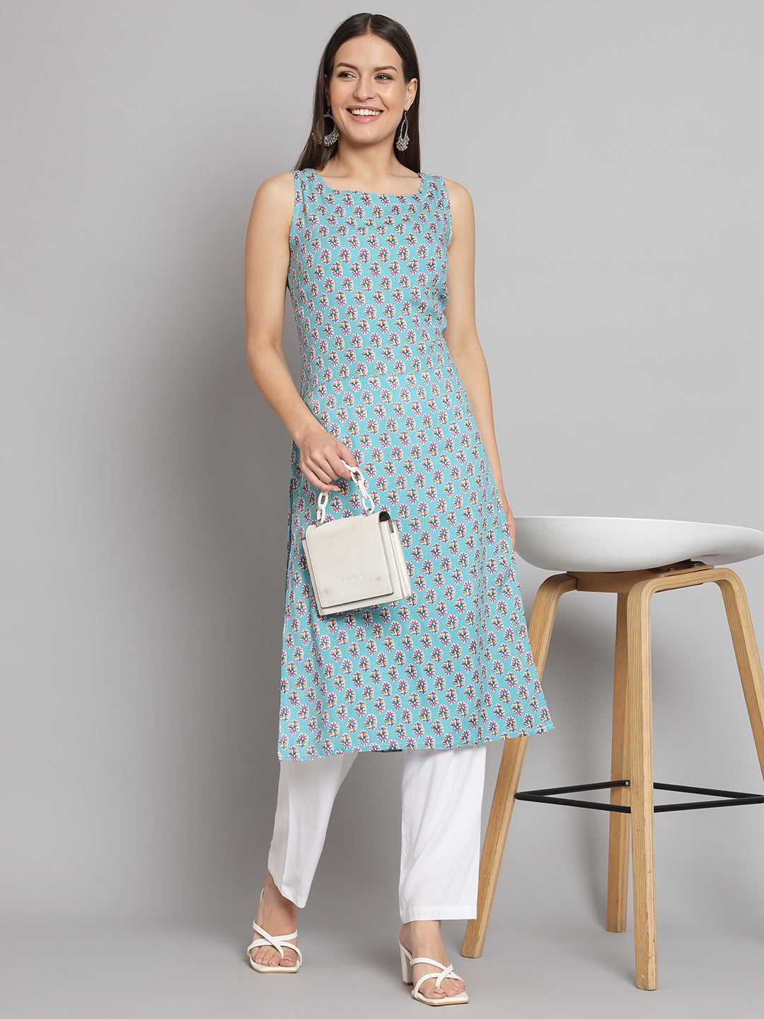 Boat Neck Booti Printed Sleeve less kurta