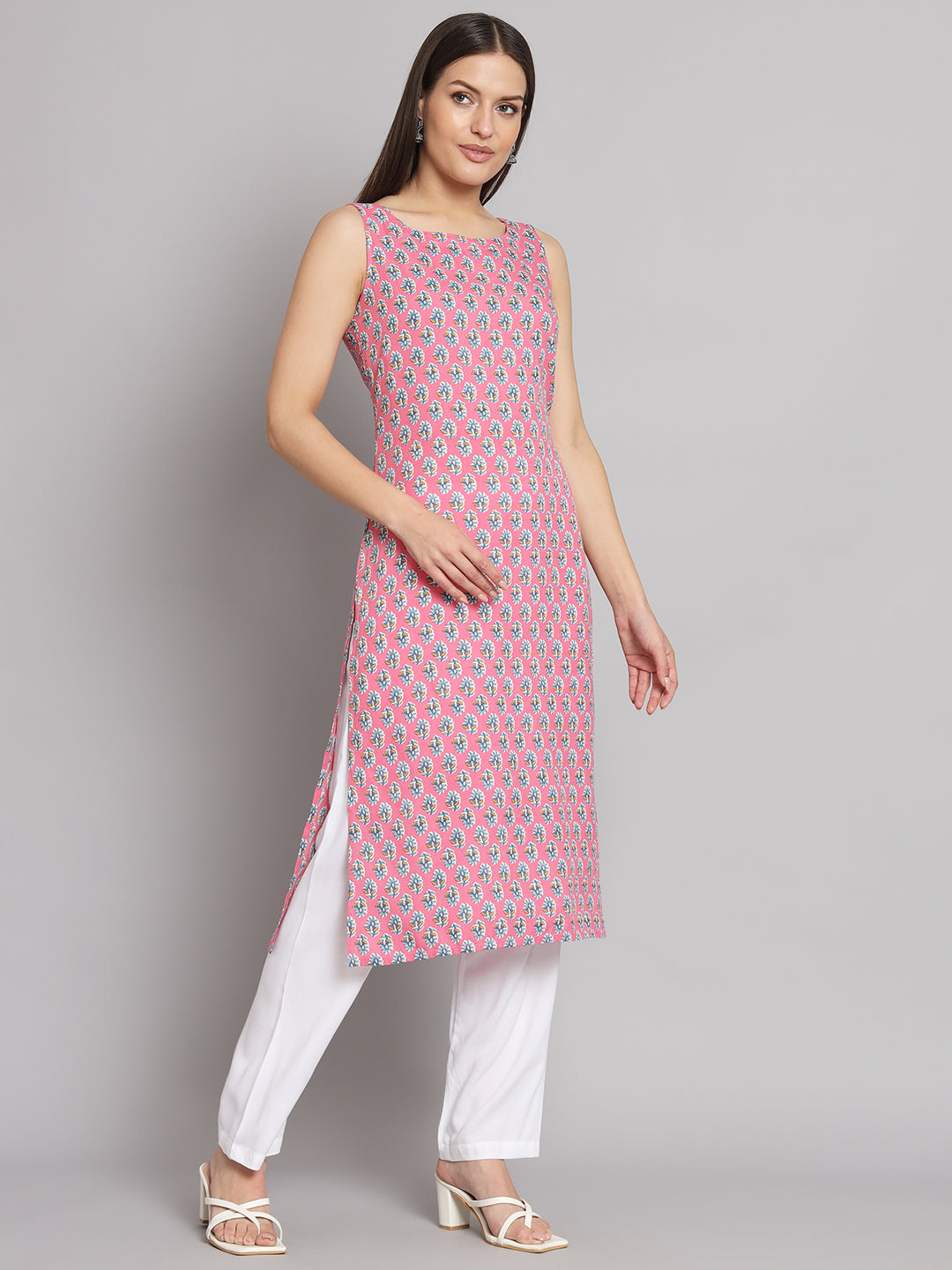Boat Neck Booti Printed Sleeve less kurta