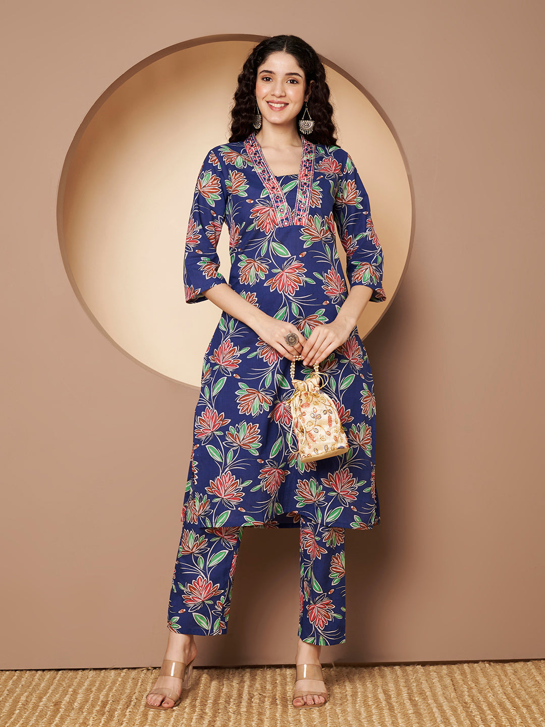 Blue Flower Printed V Neck Kurta with Pant Printed