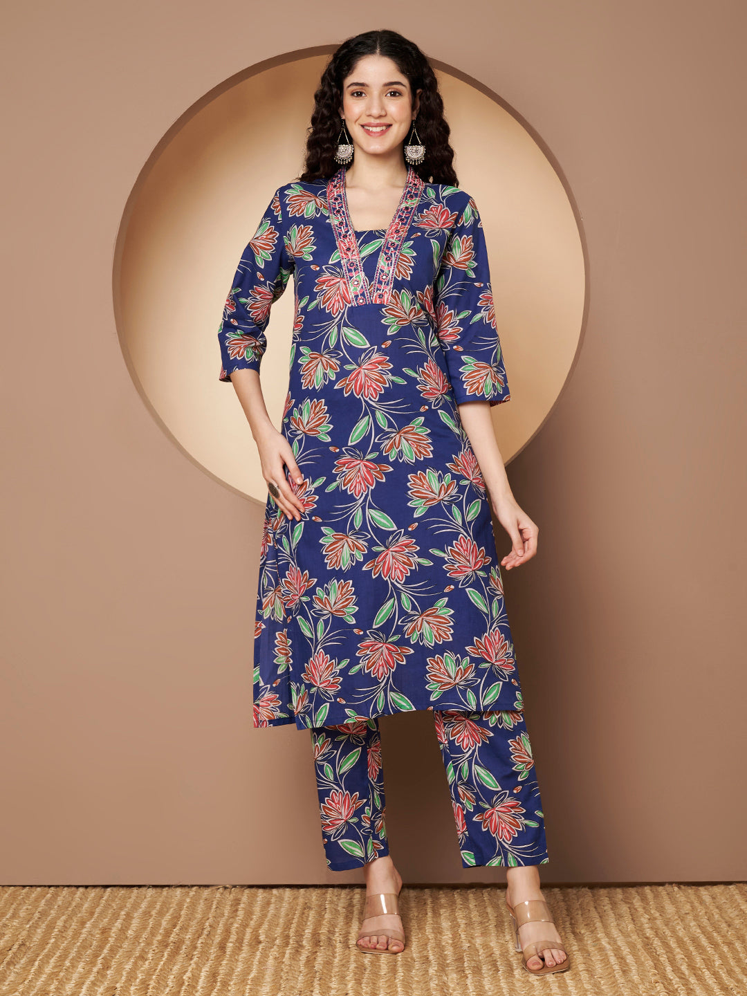 Blue Flower Printed V Neck Kurta with Pant Printed