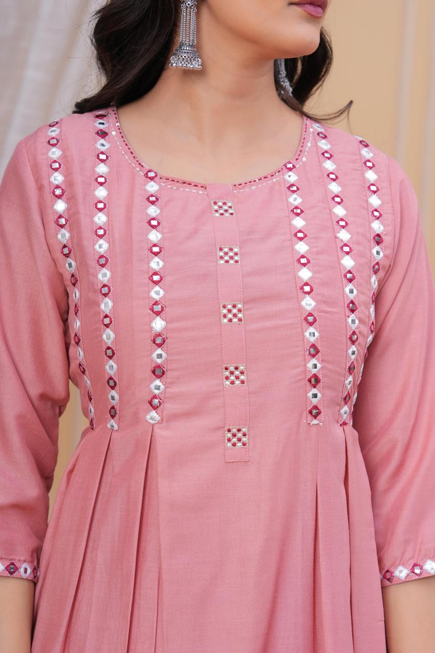 Women Chanderi Print Round Kurta with Pant Printed