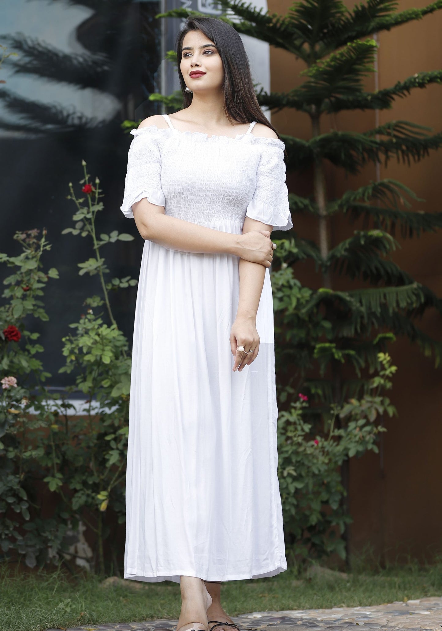 Vastralay White One Piece Bobbin Gown