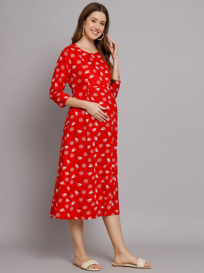 Red Geometric Printed Maternity Feeding Gown with Zip