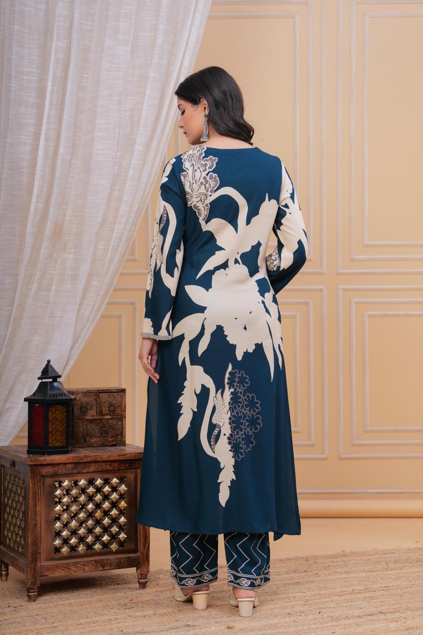 Dischange Printed V Neck Hand Work Green A-line Kurta with Pant